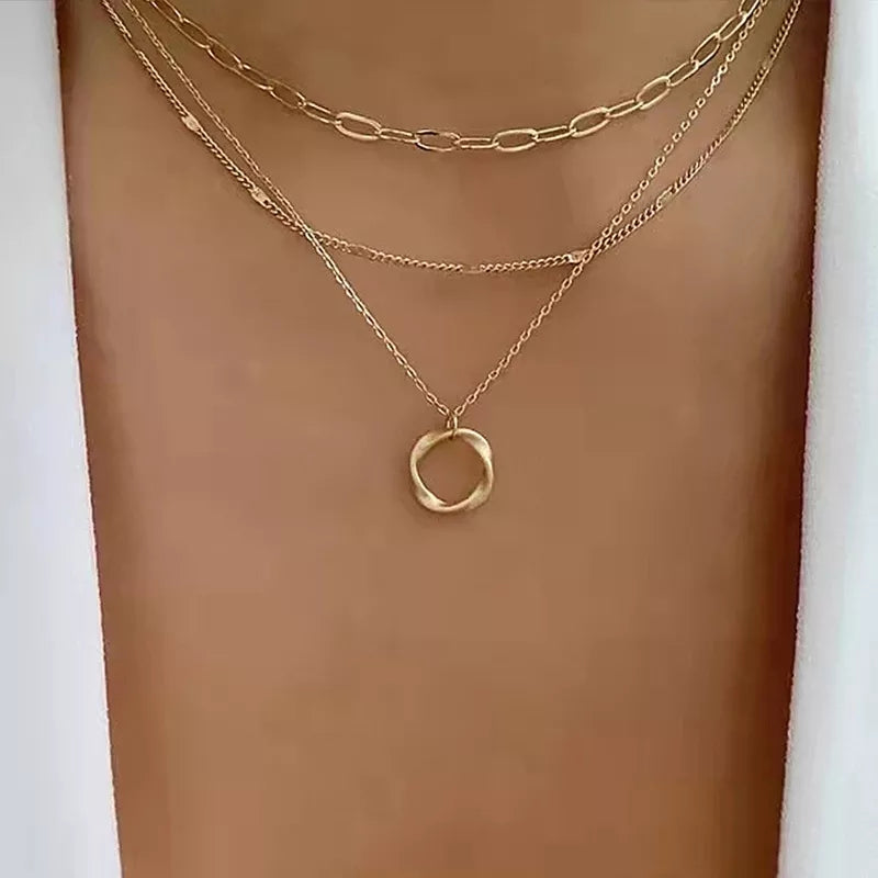 Colar Feminino Triplo Dourado [Colar Feminino Triplo Dourado] Central Feminina 